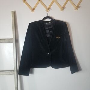 VINTAGE KORET BLACK VELVET BLAZER SIZE 10 PETITE